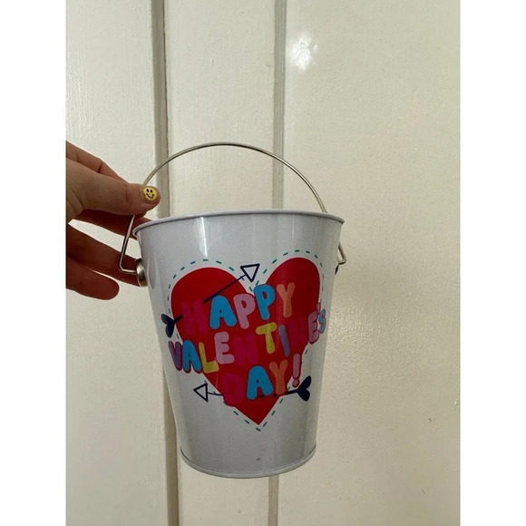 Happy Valentine’s Day Pail - Picture 4 of 6